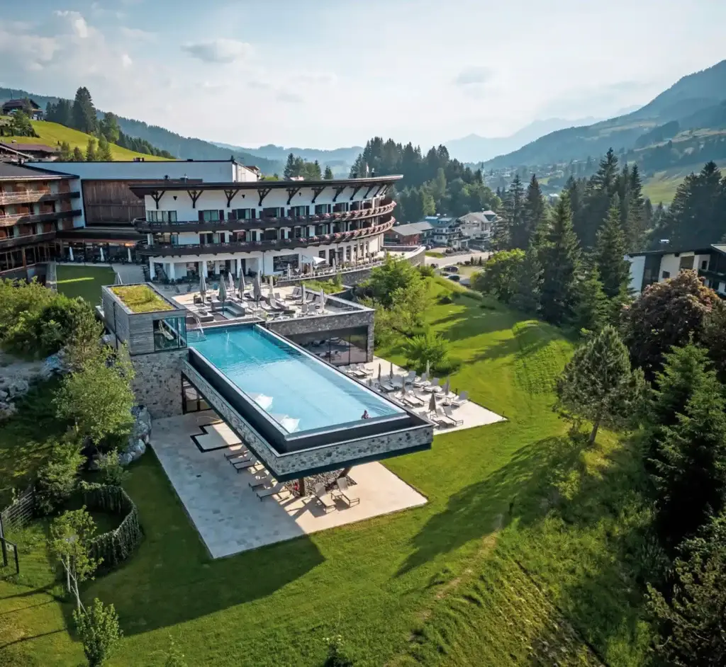 A‑ROSA Ifen Hotel Kleinwalsertal in Hirschegg – alpines Luxus‑Hotel für Naturliebhaber und Abenteurer mit direktem Bergpanorama in den österreichischen Alpen