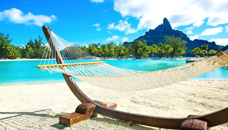 Fernreisen mit NECTRAVELDEALS – traumhafte Palmenstrände, majestätische Nationalparks, leuchtende Savannen und pulsierende Metropolen weltweit entdecken