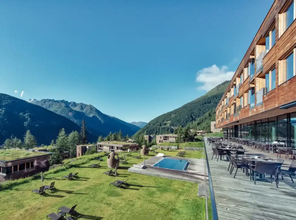 Gradonna Mountain Resort in Osttirol – Designhotel am Nationalpark Hohe Tauern für Ski- & Wanderurlaub
