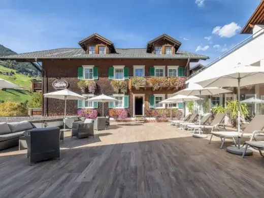 Posthotel Rössle in Westösterreich – alpines Hotel mit familiärem Charme und vollwertiger Ausstattung mitten in den Alpen