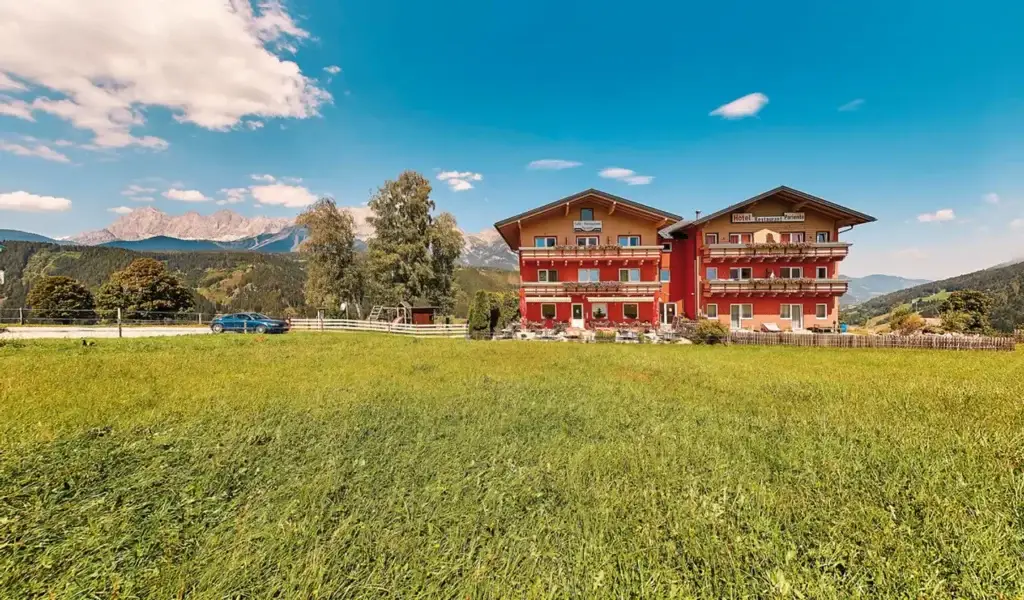 Hotel Restaurant Pariente in Rohrmoos – Familiengeführtes Genusshotel am Berg mit regionaler Küche und alpinem Abenteuerflair