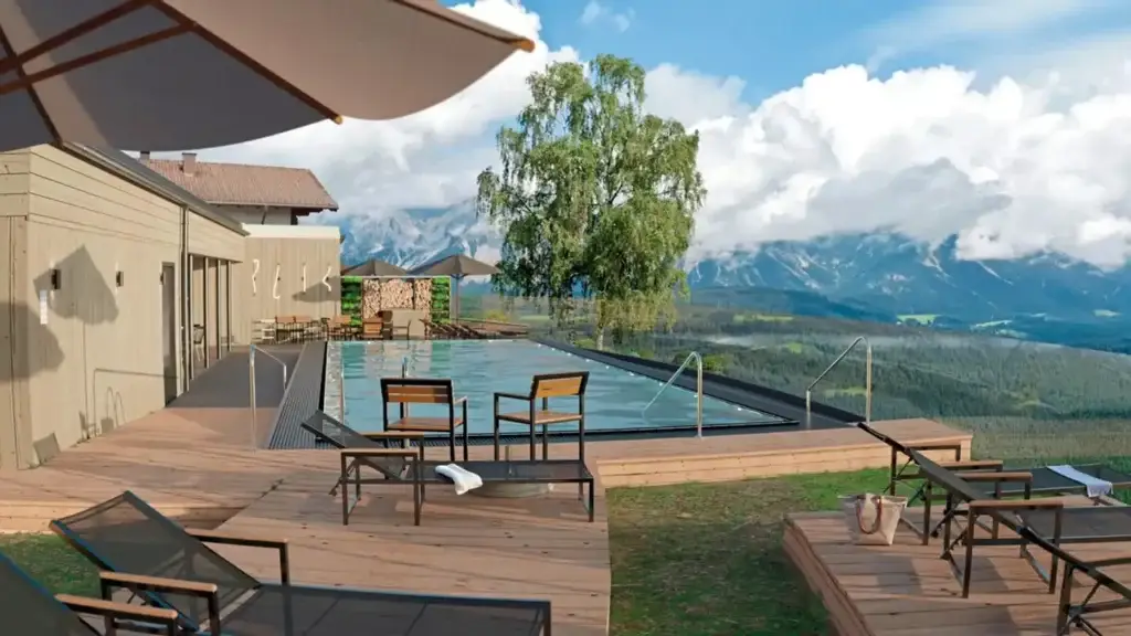 Hotel Waldfrieden in Rohrmoos – Komforthotel mit Dachsteinblick für Biker, Wanderer und Wellnessurlaub in den Schladminger Bergen