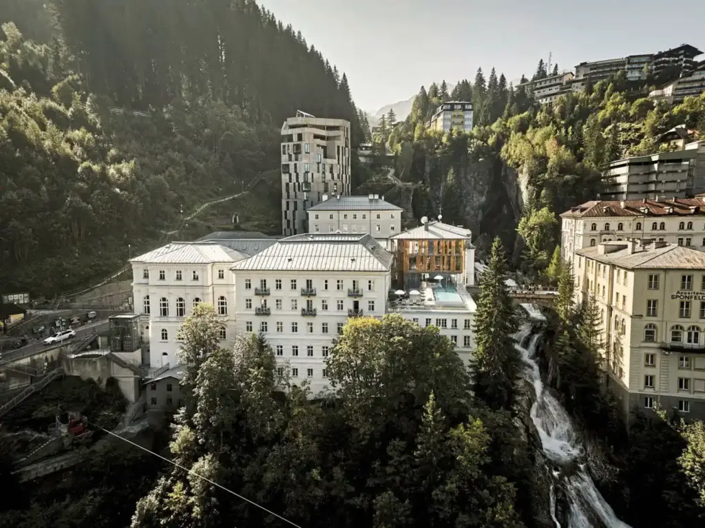 NECTRAVELDELUXE-Salzburger Land-A-ROSA Collection Straubinger Grand Hotel