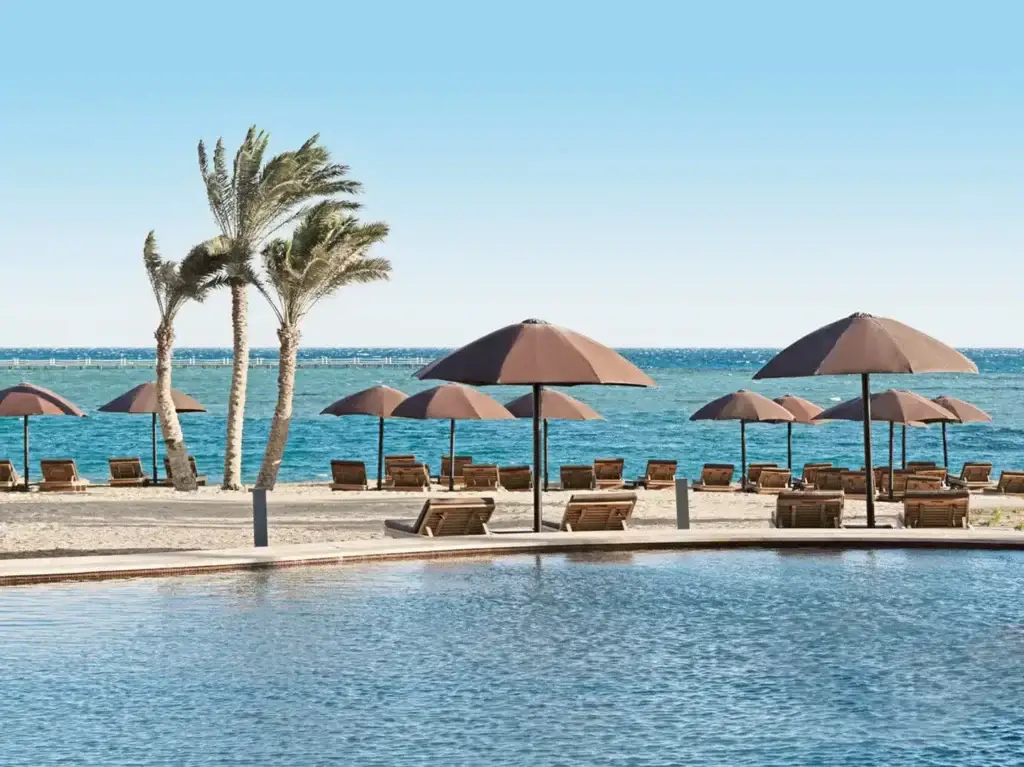 The Chedi El Gouna – Exklusives Strandresort mit privater Bucht, Sandstrand, großem Pool und entspannenden Massage‑Workshops in El Gouna bei Hurghada
