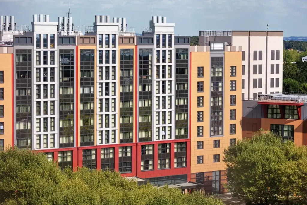 Disney Hotel New York – The Art of Marvel in Chessy, elegantes Hotel im Manhattan‑Stil nahe Disneyland® Paris