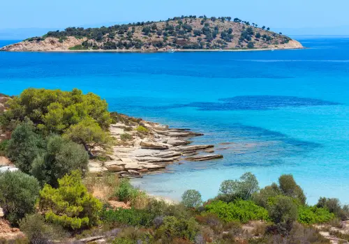 Chalkidiki – drei traumhafte Halbinseln in Griechenland mit türkisfarbenem Wasser, ideal für Badeurlaub und Erholung