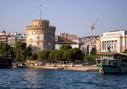 Griechisches Festland – von Athen bis Thessaloniki mit pulsierenden Metropolen, kulturellen Höhepunkten und historischen Sehenswürdigkeiten