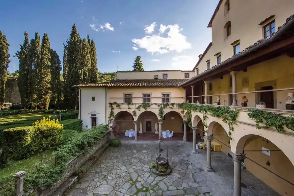 Villa Casagrande Hotel Spa Wine in Figline Valdarno, Toskana – Übernachten in historischer Burganlage mit exklusivem Ambiente.