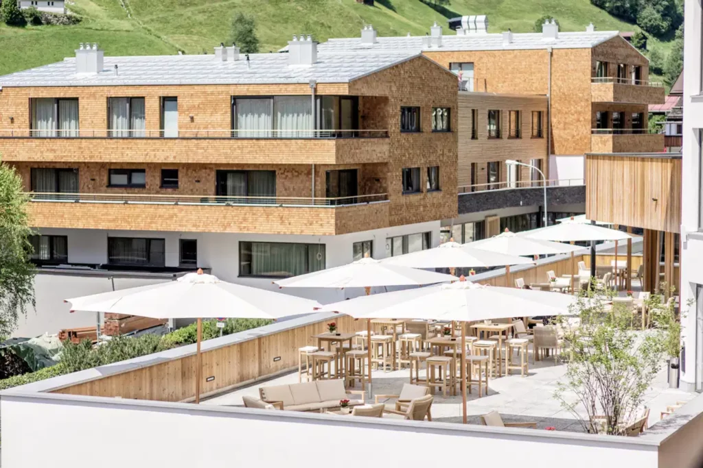 Aktive Erholung im Sporthotel Silvretta Montafon in Gaschurn, Vorarlberg – alpines Refugium für Wanderer, Skifahrer und Aktivurlauber in den österreichischen Alpen